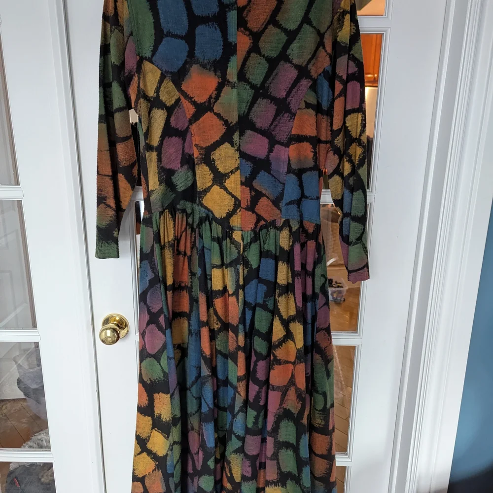 Colorful Geometric Patterned Dress - Picture 7 of 11